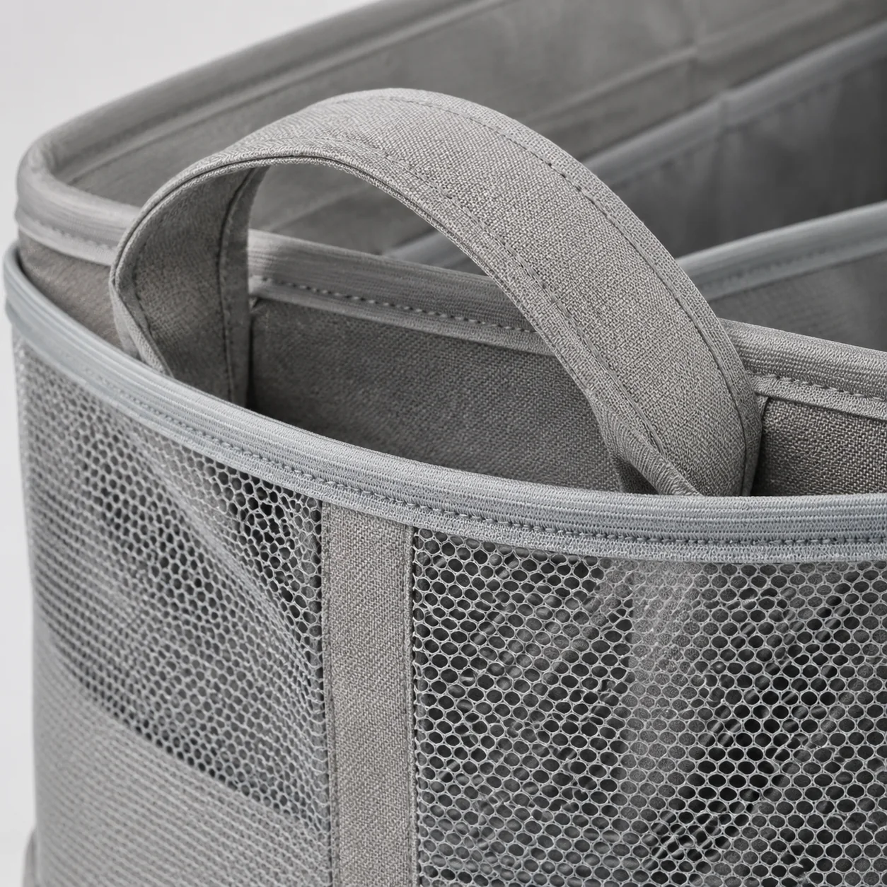 Nupaliq Convertible Baby Travel Crib Organizer - Image 2